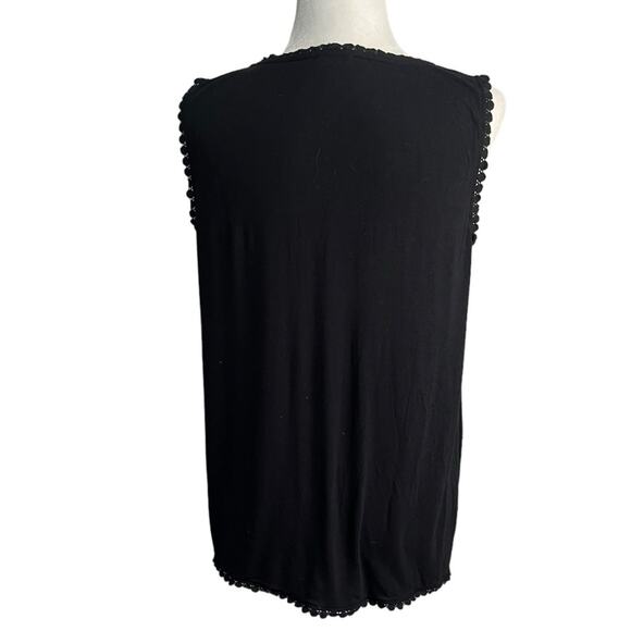 HALOGEN Black Dot Lace Trim Sleeveless Top Relaxed Fit Women's Size Medium - Picture 2 of 6